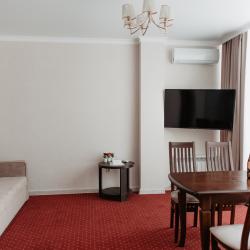 Фото Апартаменты на улице Школьная 36