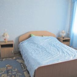 Номер стандарт с 1 двуспальной кроватью