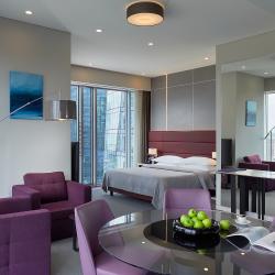 Corner Superior Apartment