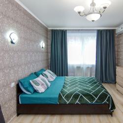 Фото Отель Family Apartments (Фэмили Апартментс) на улице имени Героя Сарабеева В. И. 7