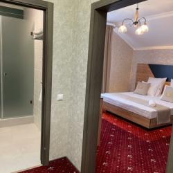 Номер комфорт с 1 двуспальной кроватью