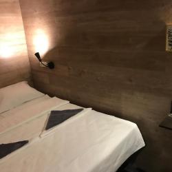Номер стандарт с 1 двуспальной кроватью (без окна)