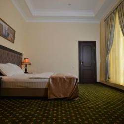 Номер люкс с 1 двуспальной кроватью