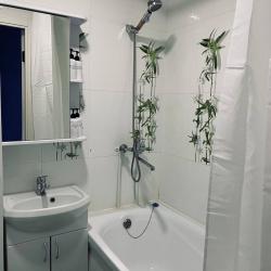 Фото Отель Уютная однокомнатная квартира Kömfi