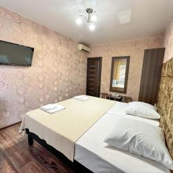 Номер стандарт с 1 двуспальной кроватью