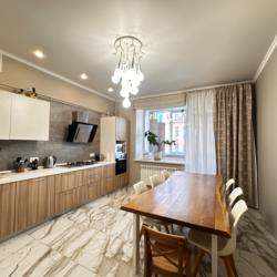 Фото Отель Просторная 3-комнатная квартира возле Кремля и Кремлевской Набережной