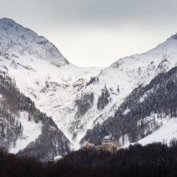 Фото Отель Ikos Polyana