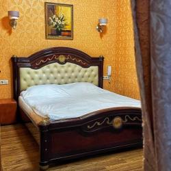 Номер стандарт с 1 двуспальной кроватью