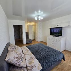 Фото Апартаменты на улице Мичманская 11