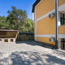 Фото Отель Алуштик