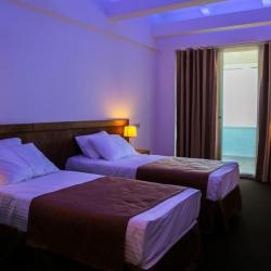 Фото Отель Дэм