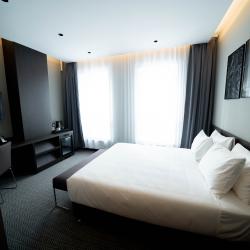 Фото Отель FarFour Inn&Suite (ФарФор Инн Сьют)