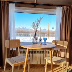 4-местный коттедж улучшенный с 2 односпальными кроватями