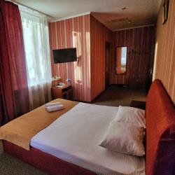 Номер стандарт с 1 двуспальной кроватью