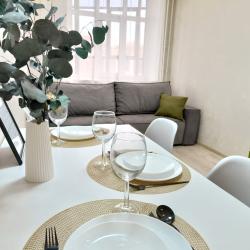 Фото Отель 6-местная квартира рядом с ДРКБ, РКБ, термальным комплексом