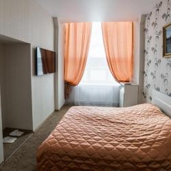 Номер стандарт с 1 двуспальной кроватью