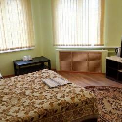 Номер стандарт с 1 двуспальной кроватью