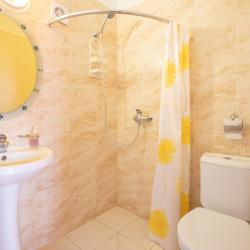 2-местный 1-комнатный номер улучшенный комфорт с 1 двуспальной кроватью