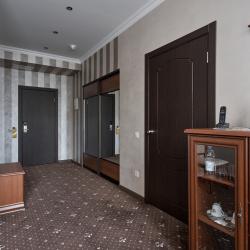 Номер люкс комфорт с 1 двуспальной кроватью