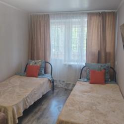 Фото Отель Просторная 2-к квартира в центре