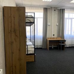 Кровать в 10-местном общем номере