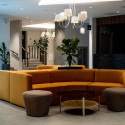 Фото Отель FarFour Inn&Suite (ФарФор Инн Сьют)