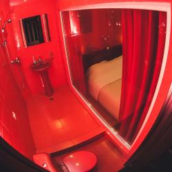 Номер стандарт с 1 двуспальной кроватью