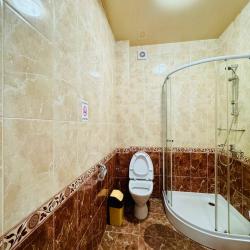 Комната стандарт с 1 односпальной и 1 двуспальной кроватью #4