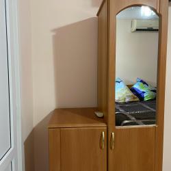 Номер стандарт с 1 односпальной и 1 двуспальной кроватью
