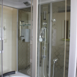 Фото Отель SHE (ШИ)