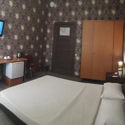 Фото Отель Пенаты