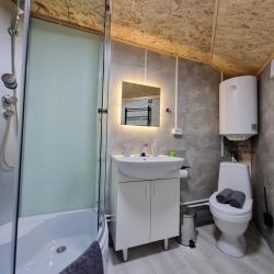 4-местный коттедж улучшенный с 2 односпальными кроватями