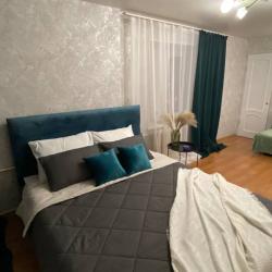 Фото Апартаменты на улице Энгельса 63