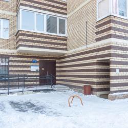 2-комнатные апартаменты стандарт г. Пермь ул. Танкистов 9 с 1 односпальной и 2 двуспальными кроватями