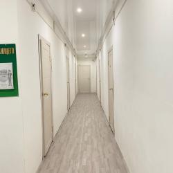 Кровать в 6-местном общем номере