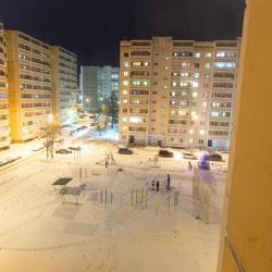 2-комнатные апартаменты стандарт г. Пермь ул. Шоссе космонавтов 166г с 3 двуспальными кроватями