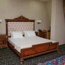 Номер люкс с 1 двуспальной кроватью