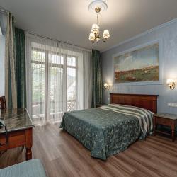 Комната стандарт с 1 двуспальной кроватью (с завтраком)