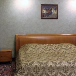 Фото Отель Рояль (бывш. Гостевой дом на Луначарского)