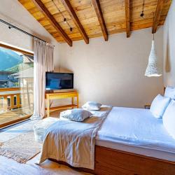 Шале с сауной и бассейном на 12 гостей