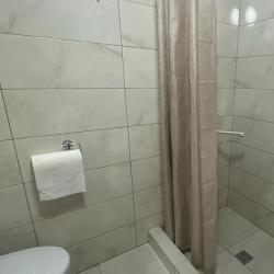 Номер стандарт с 1 односпальной и 1 двуспальной кроватью