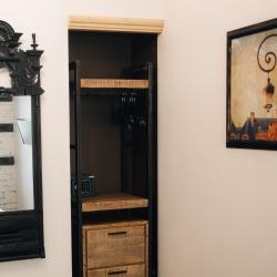 Фото Отель Brick Walls (Брик Уоллс)