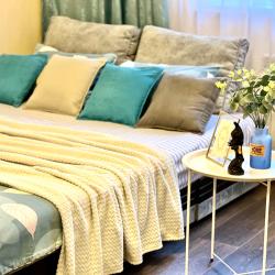 Фото Апартаменты на улице Индустриальная