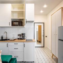 Фото Отель На квартире на улице Сколковская 9Б