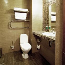 Номер стандарт с 1 двуспальной кроватью