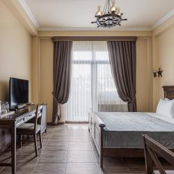 Номер стандарт с 1 двуспальной кроватью