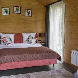 3-местный коттедж в лесу №8