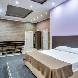 Номер улучшенный с 2 двуспальными кроватями