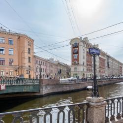 Фото Отель Метры в центре на переулке Гривцова 20