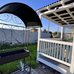 Фото Отель Коттедж Оранжерейка 166/1